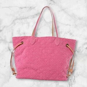 Louis Vuitton Denim Neverfull MM in Rose